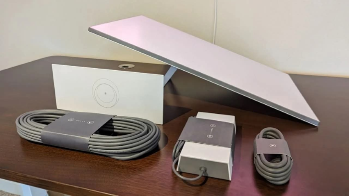 Satellite and fibre connectivity